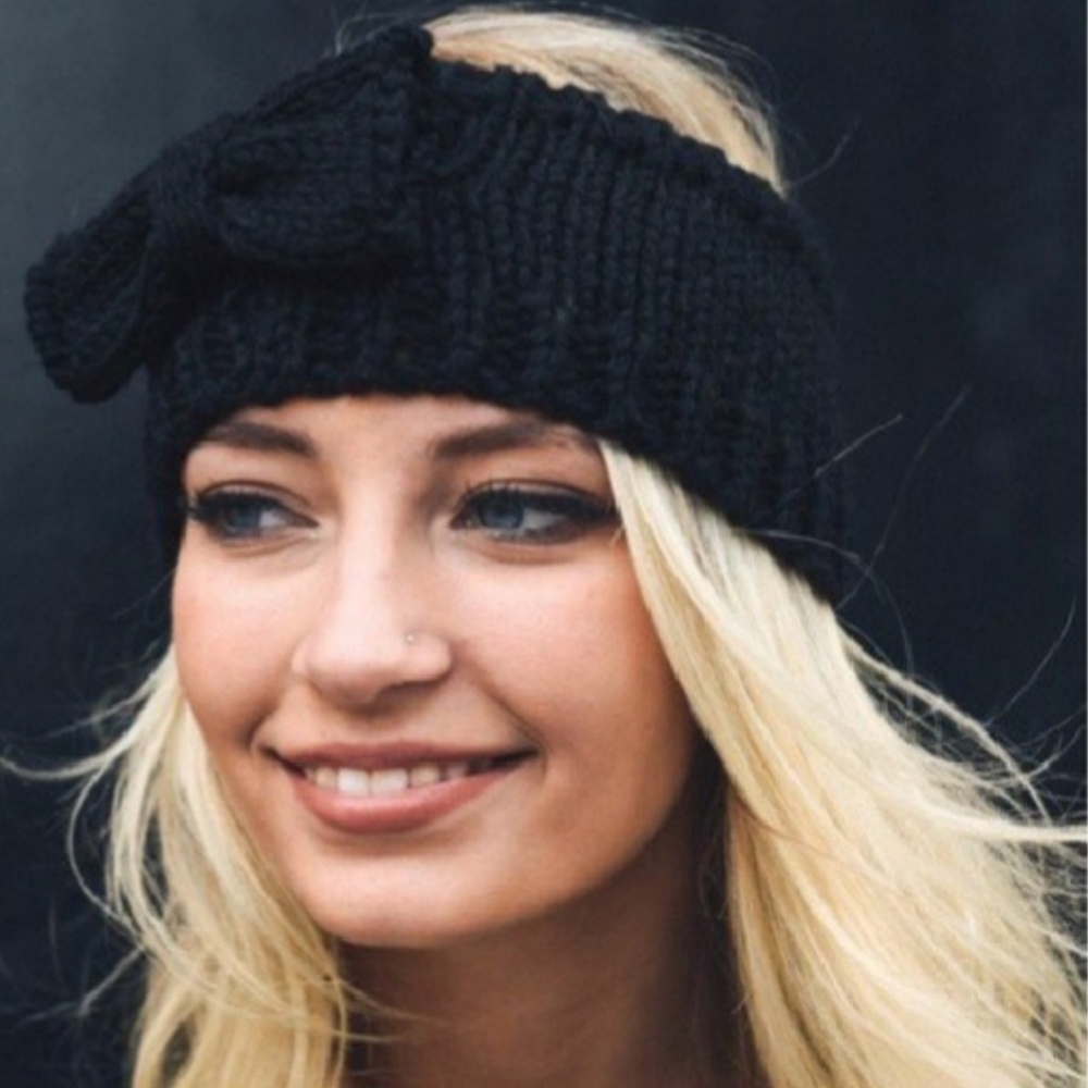 Black warm headband w/bow